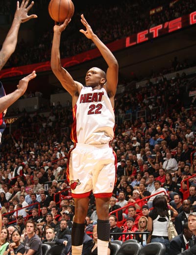 都有一个充 都有一个充