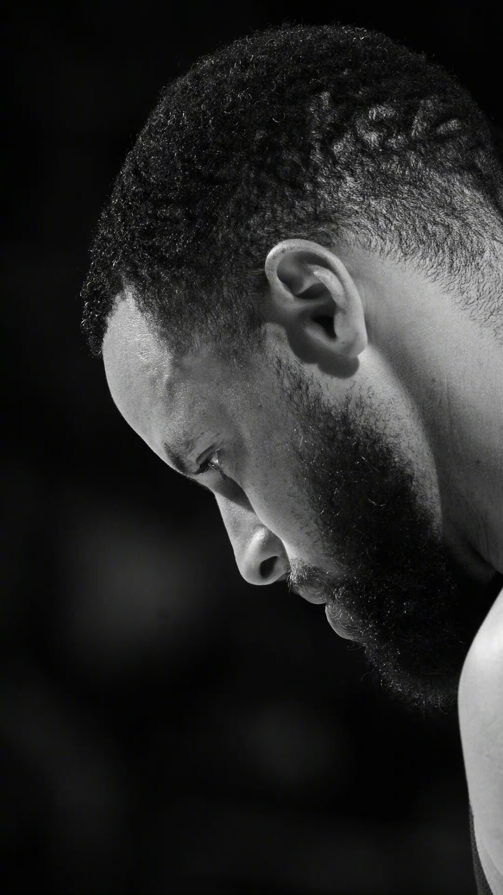 通过强势的 通过强势的